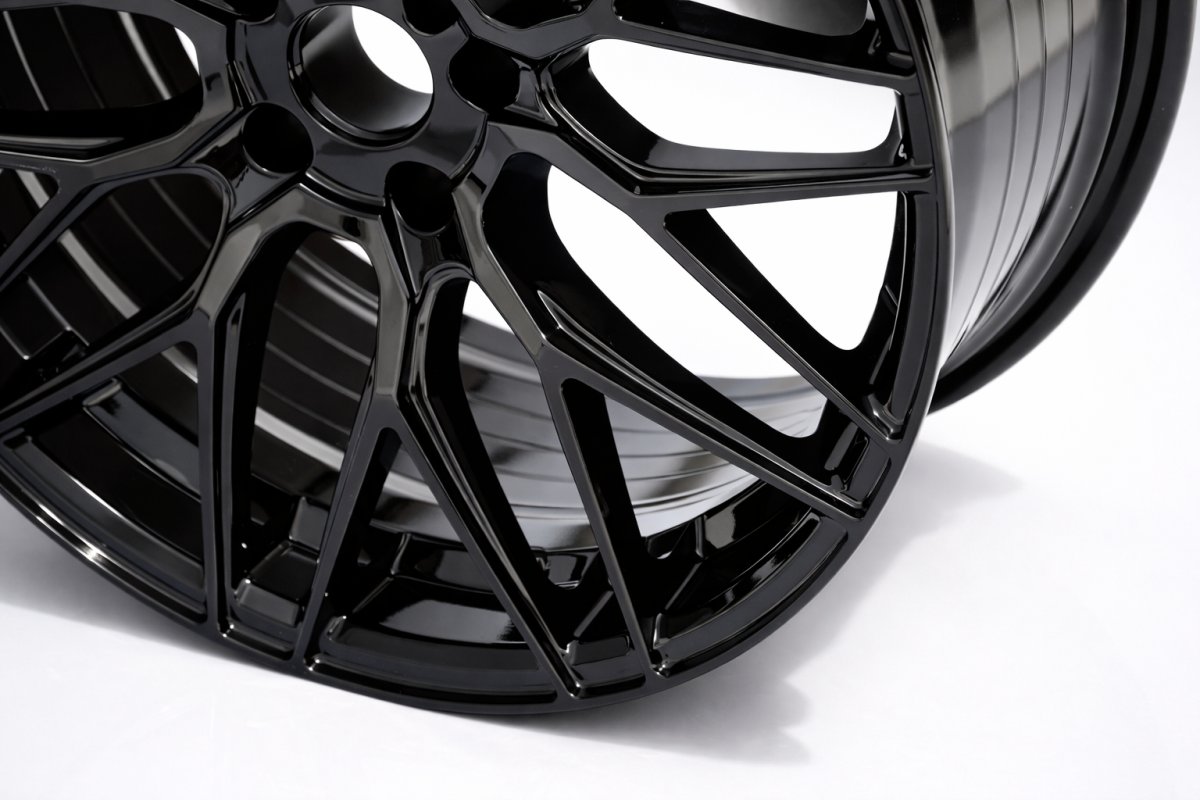 Dodge Hornet Custom Wheels (4) - KuhlFX - SFF - 19" - Gloss Black 