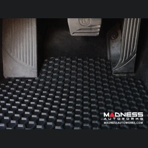 Dodge Hornet Floor Mat Set - All Weather Rubber Front/ Rear 4 Piece Set - Black 